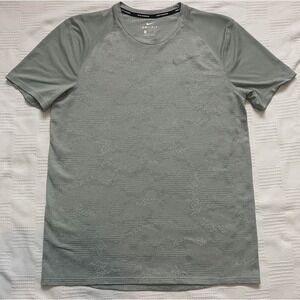 Nike Running Shirt, Mens Medium Light Green Camo Dri Fit Short Sleeve